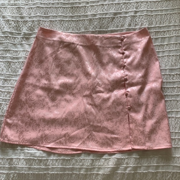 Pink skirt - Picture 2 of 2